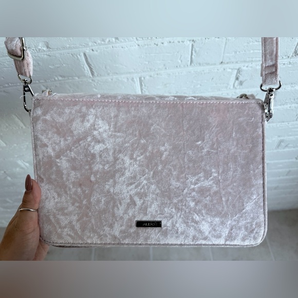 Aldo velvet pink crossbody‎ - Picture 4 of 5